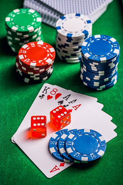 Three Card Poker table on nagaslot777 showing live dealer and player card layout