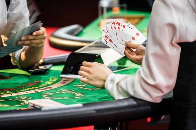 Deposit menu on nagaslot777 showing QRIS DANA GoPay payment options for Three Card Poker players
